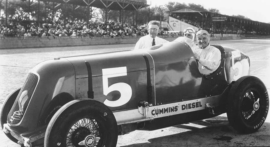 clessie-cummins-at-racetrack